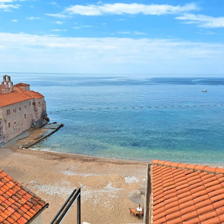 Pogled na more i Stari grad