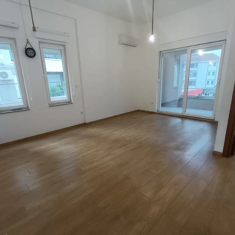 Dnevni boravak sa trpezarijom