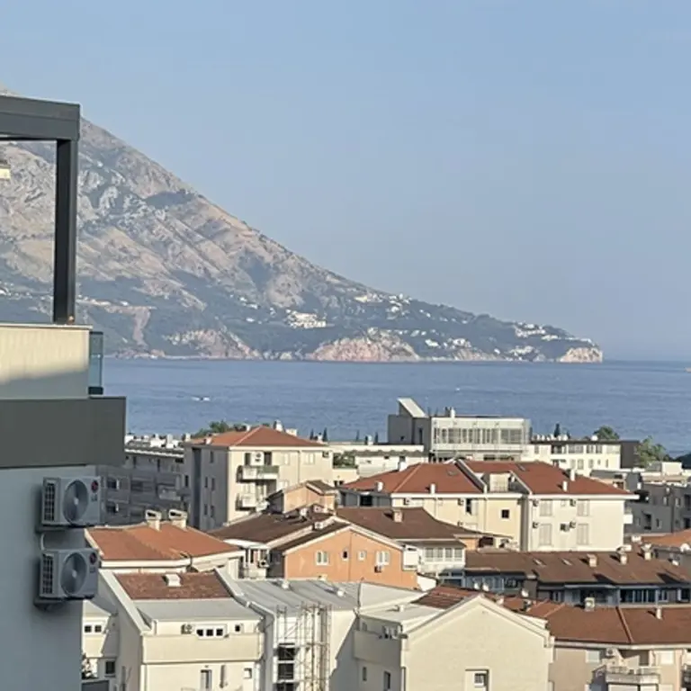 Stan posjeduje pogled na more