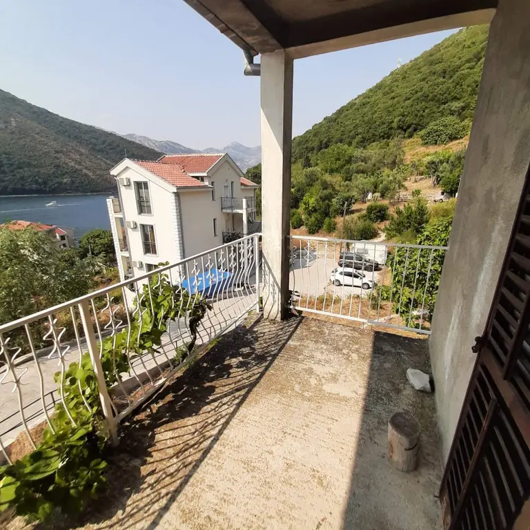 Terasa na drugoj etazi kuce