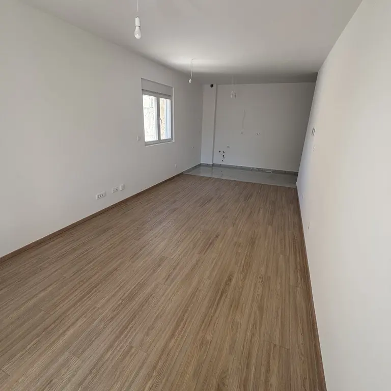 Dnevni boravak posmatrano sa terase