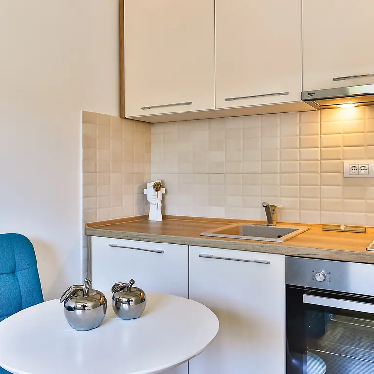 Kuhinja sa trpezarijom