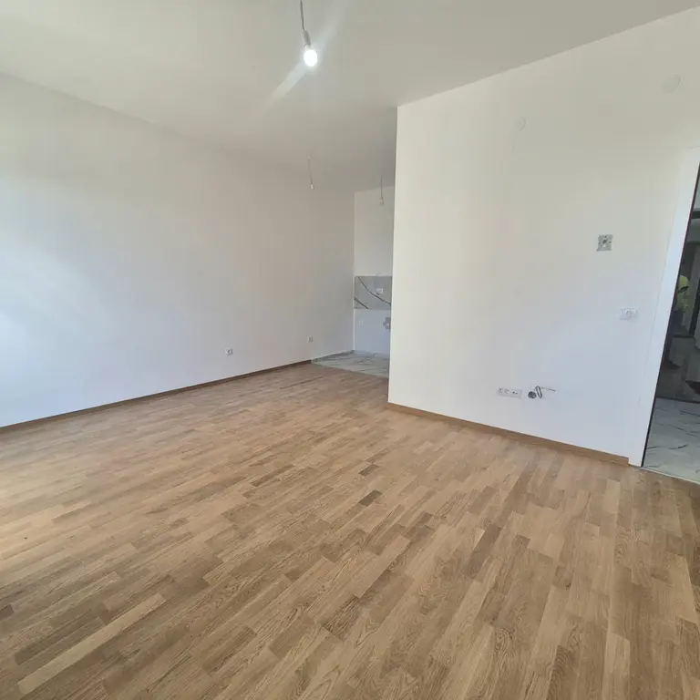 Dio dnevnog boravka sa trpezarijom