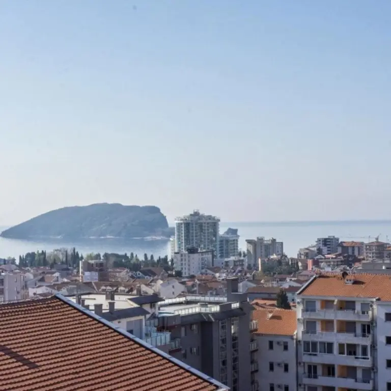 Stan posjeduje pogled na more