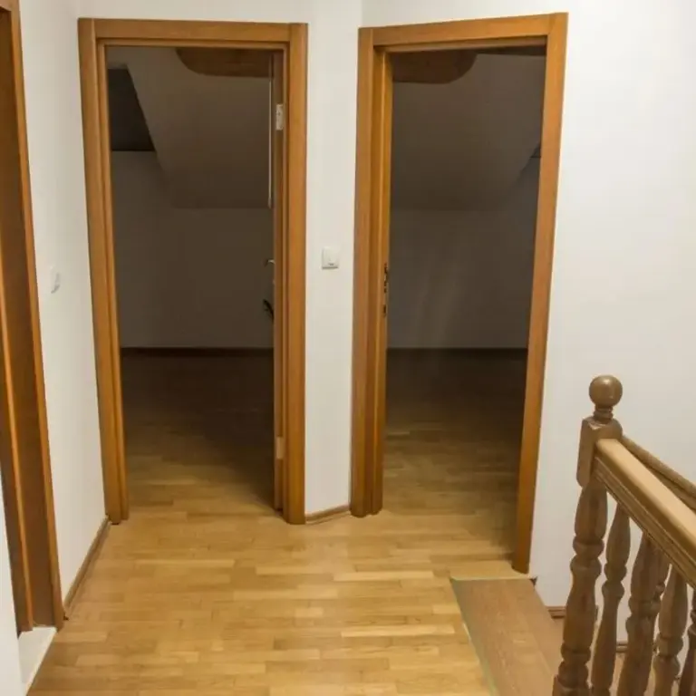 Predsoblje na drugoj etazi stana