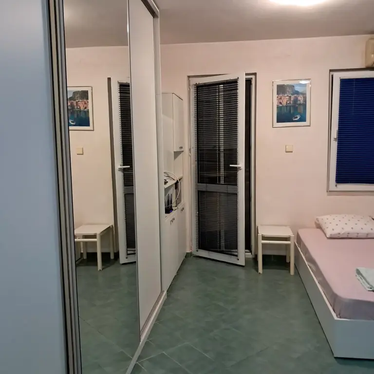 Dio dnevnog boravka sa izlazom na terasu