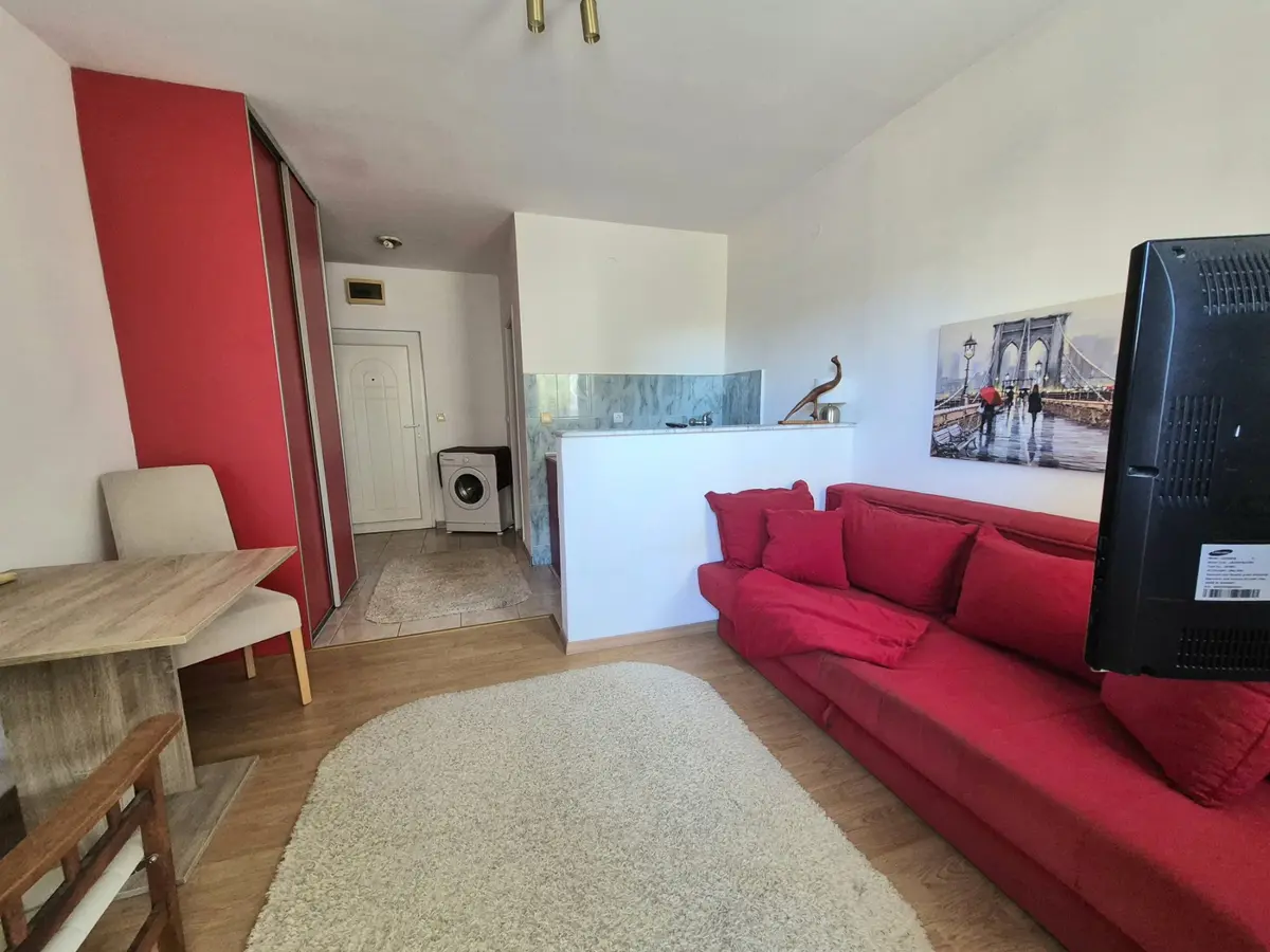 Dnevni boravak posmatrano sa terase