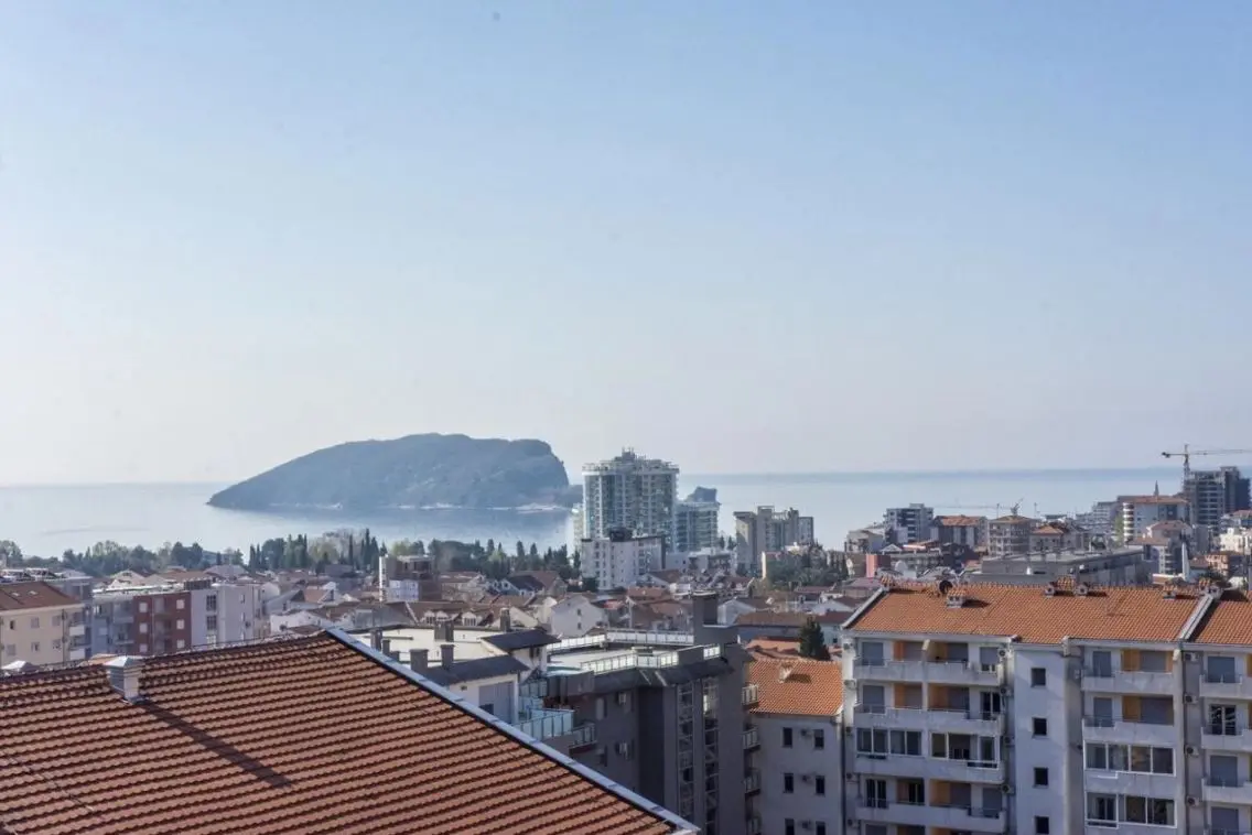 Stan posjeduje pogled na more