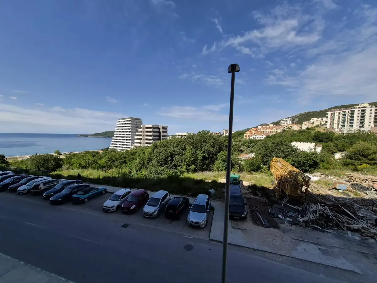 Stan posjeduje pogled na more