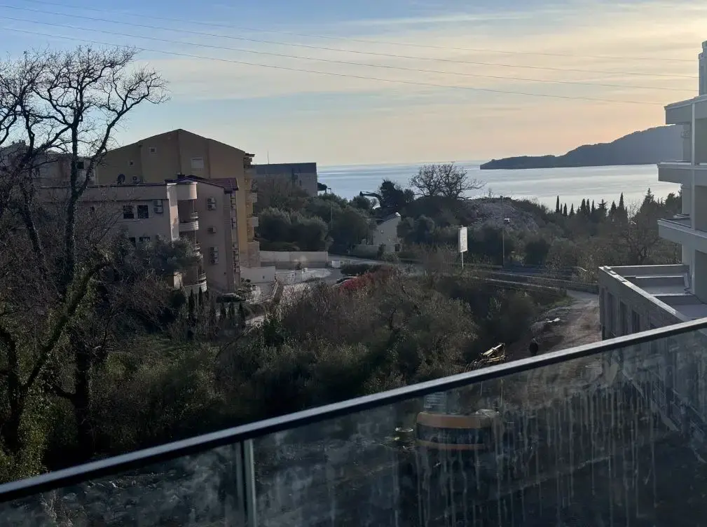 Stan posjeduje  pogled na more  