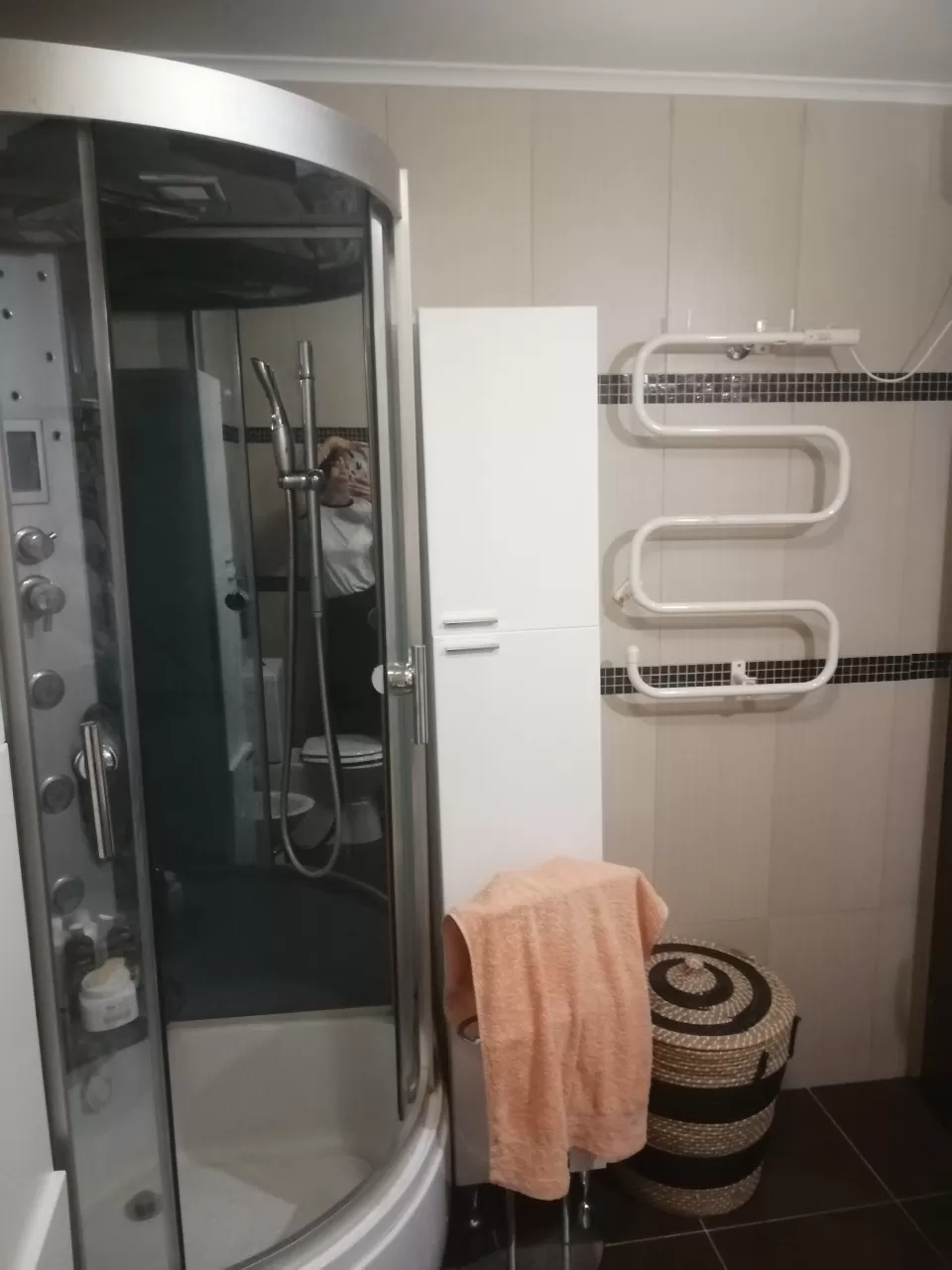 Kupatilo2 sa hidromasaznom tus kabinom