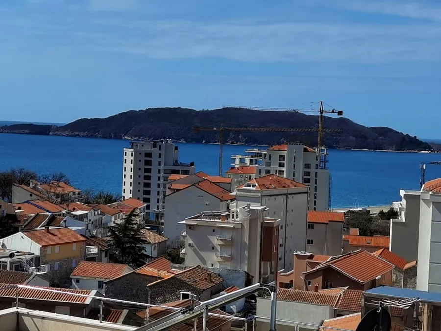 Stan posjeduje pogled na more