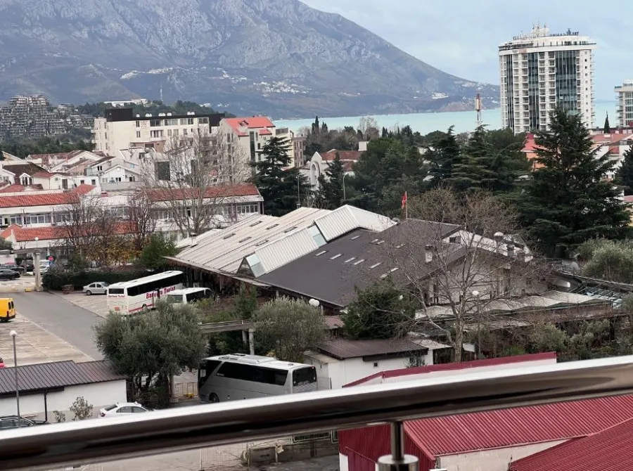 Stan posjeduje pogled na more