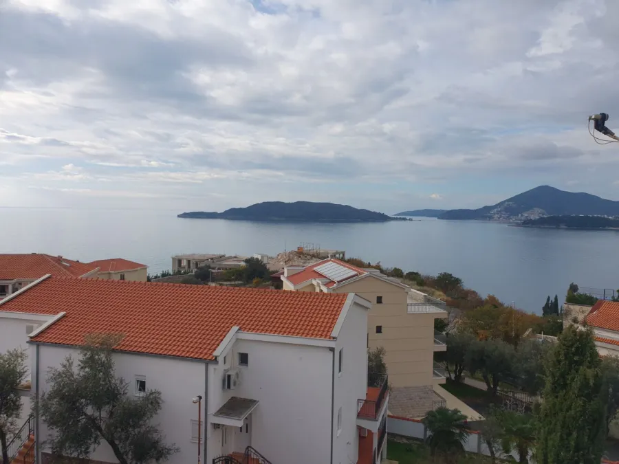 Stan posjeduje pogled na more