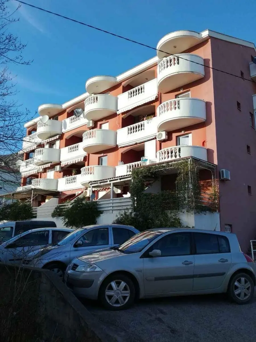 Zgrada u kojoj se nalazi stan