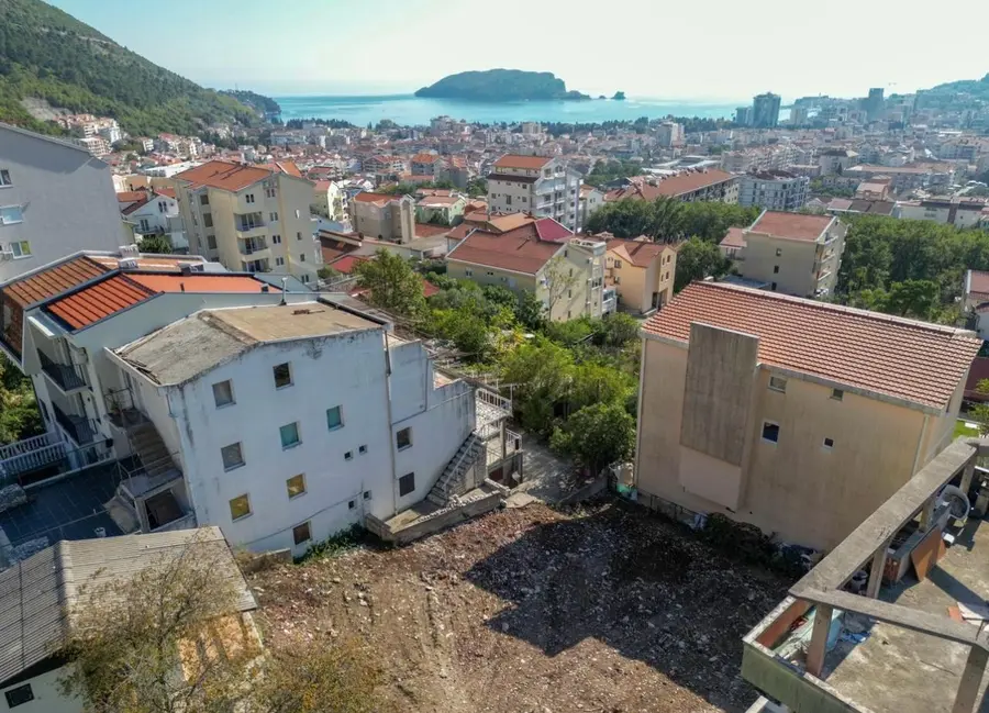 Posjeduje pogled na more