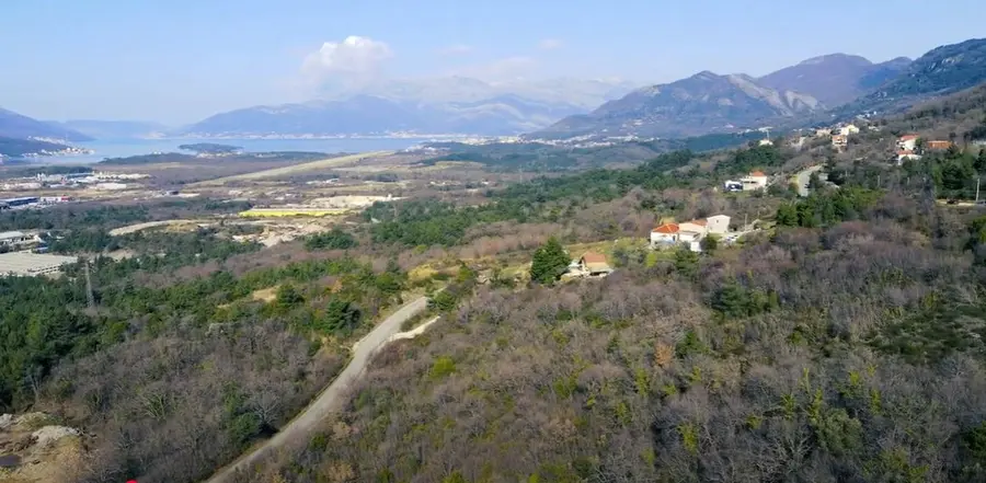 Zemljiste zauzima povrsinu od 4347m2