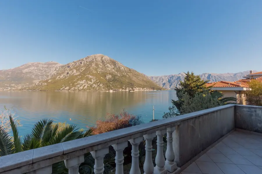 Sa terase se pruza predivan pogled na zaliv